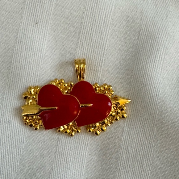 1995 B6 Gold and Red Heart Pendant - Picture 3 of 6